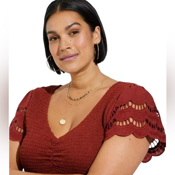 Torrid Womens Slub V-Neck Smocked Bodice Eyelet Sleeve Babydoll top Size 2 - Picture 5 of 9